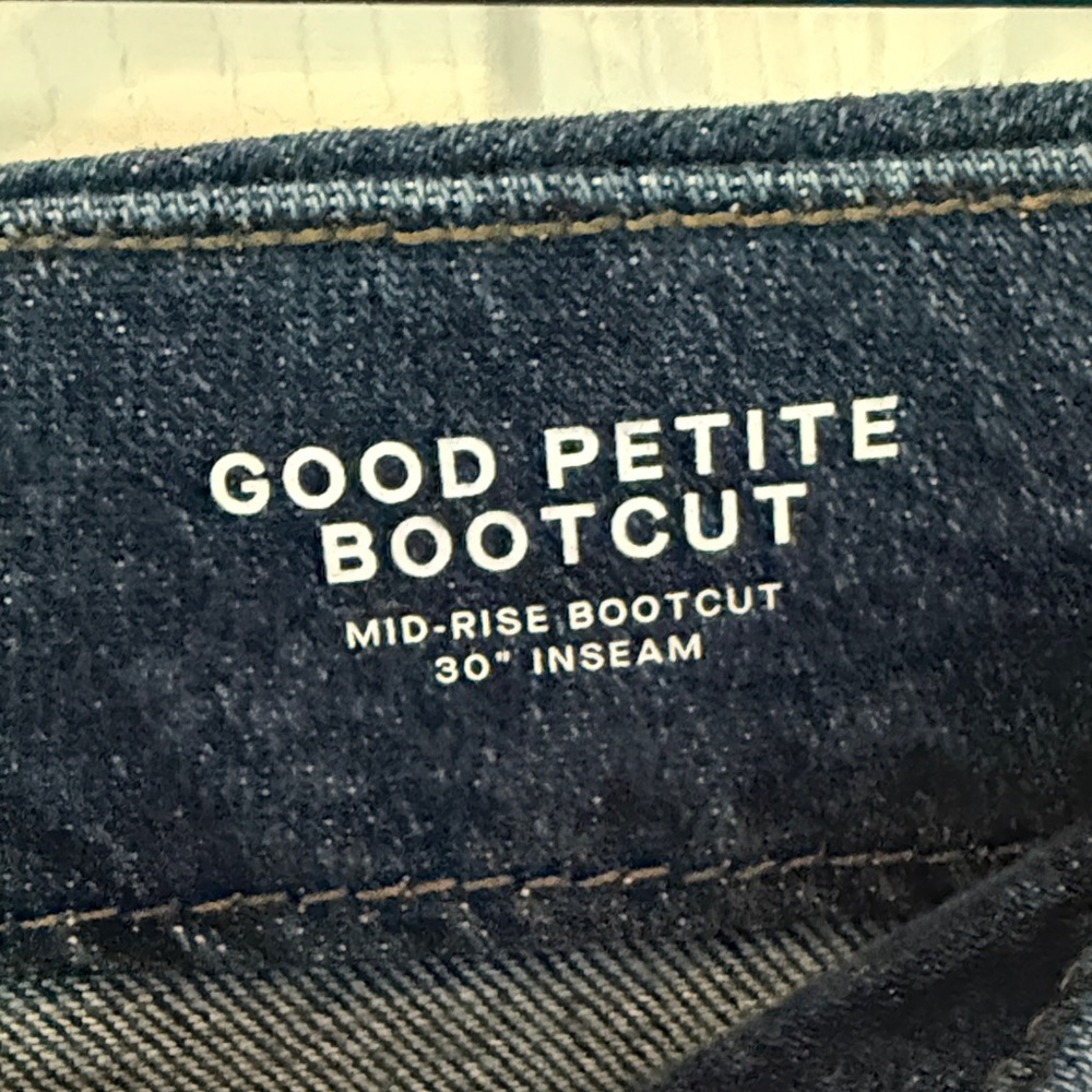 Good American Good Petite Bootcut - Picture 5 of 6